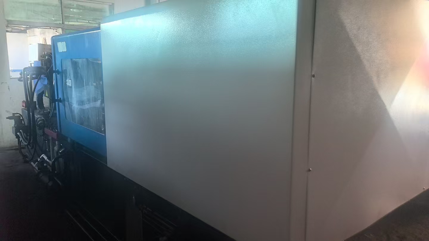 injection molding machine