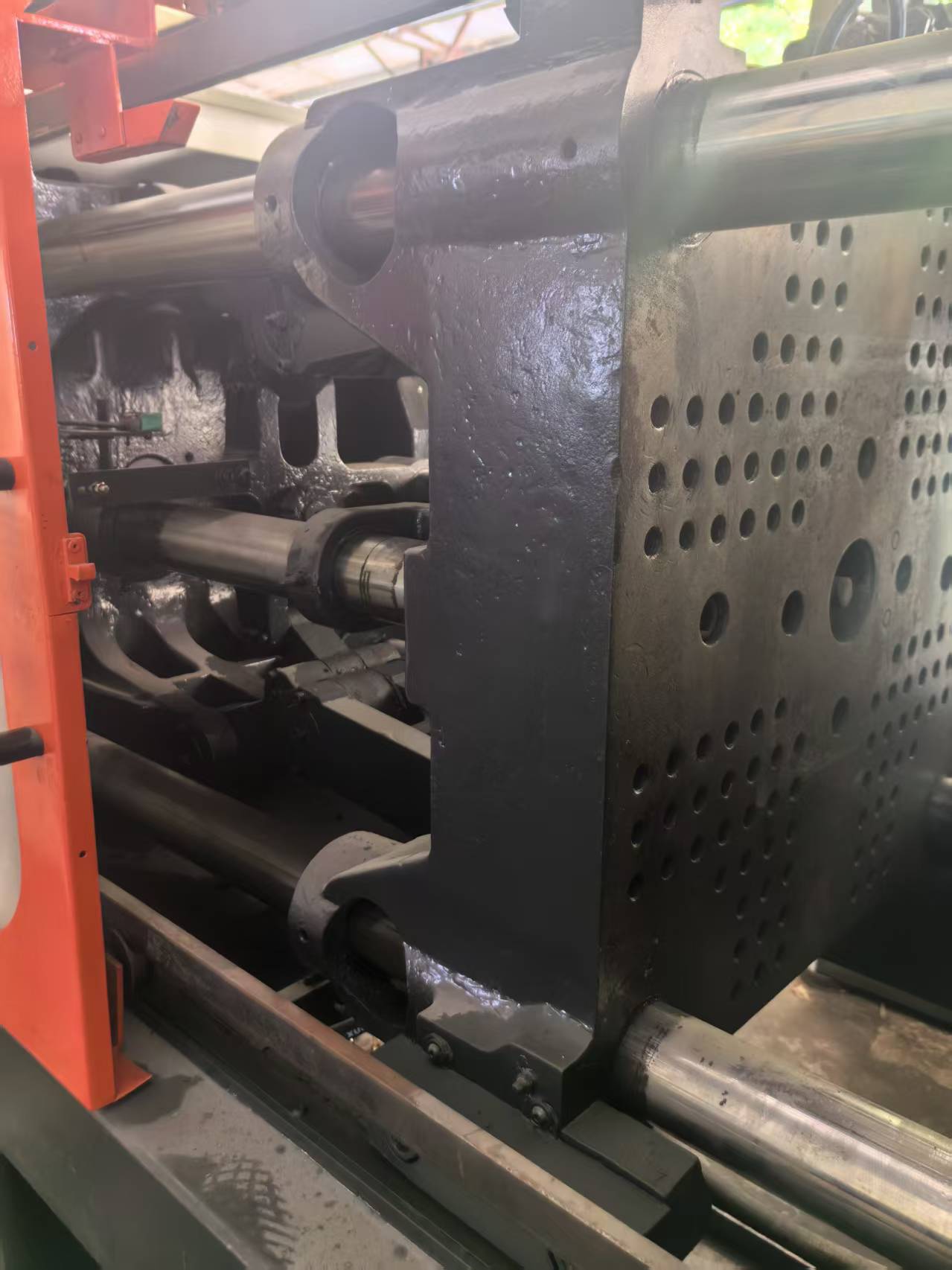 injection molding machine