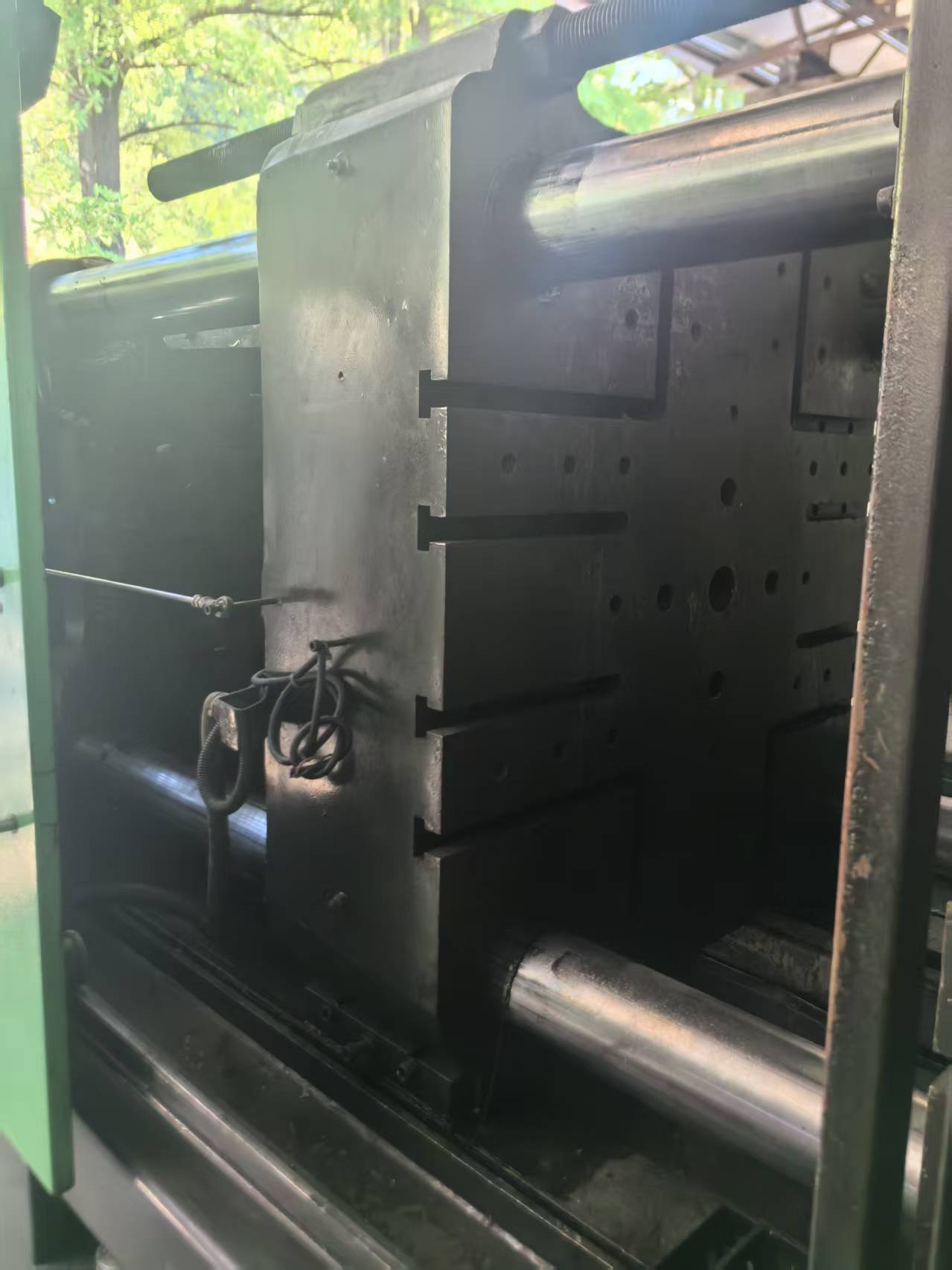 injection molding machine