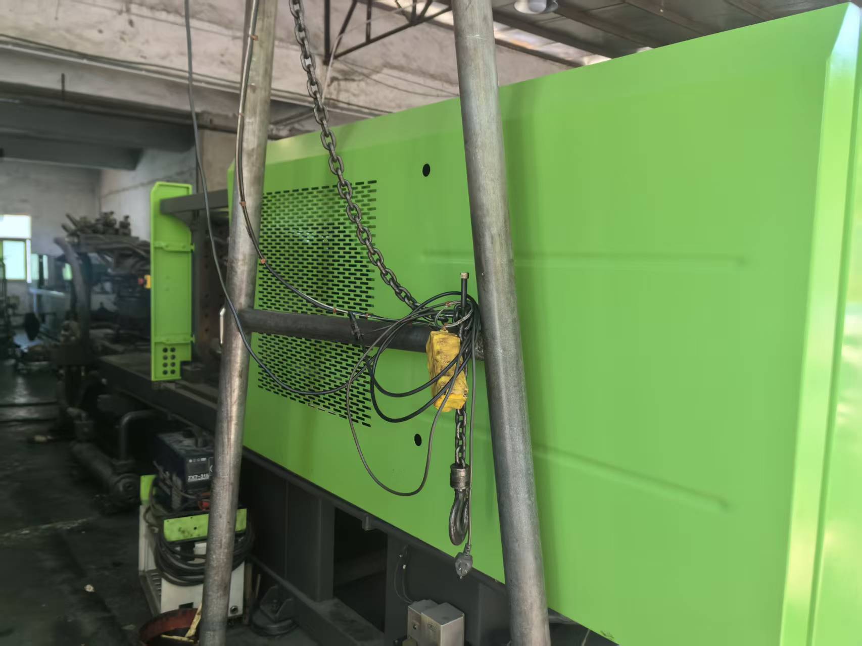 injection molding machine