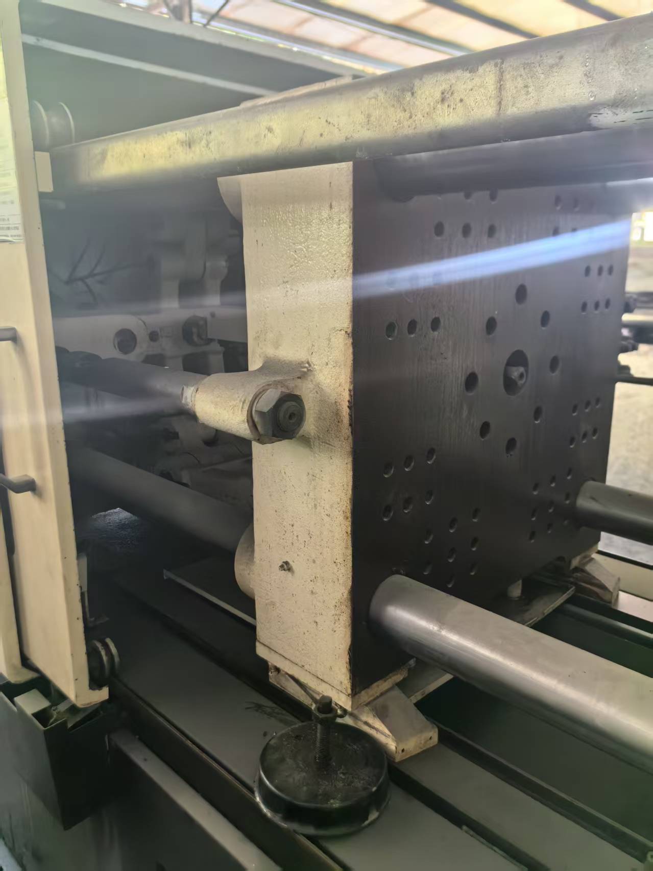 injection molding machine