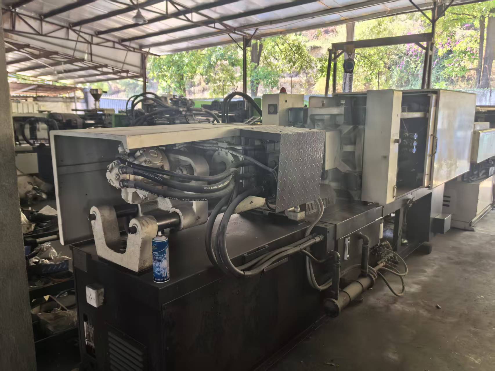 injection molding machine