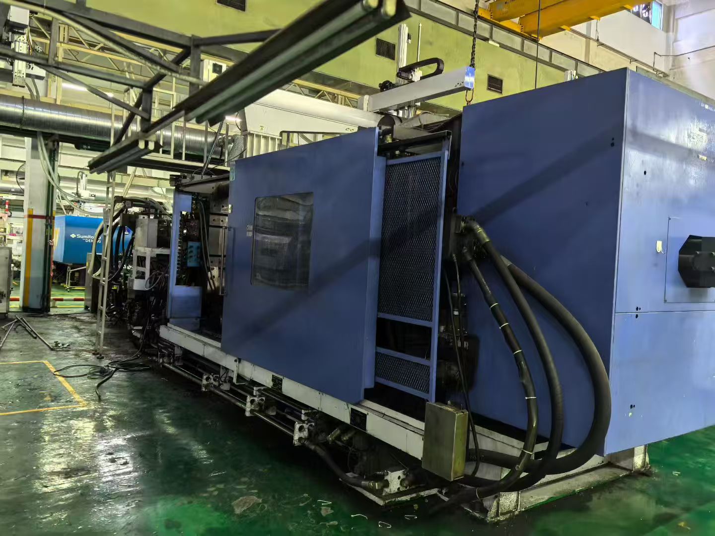 injection molding machine