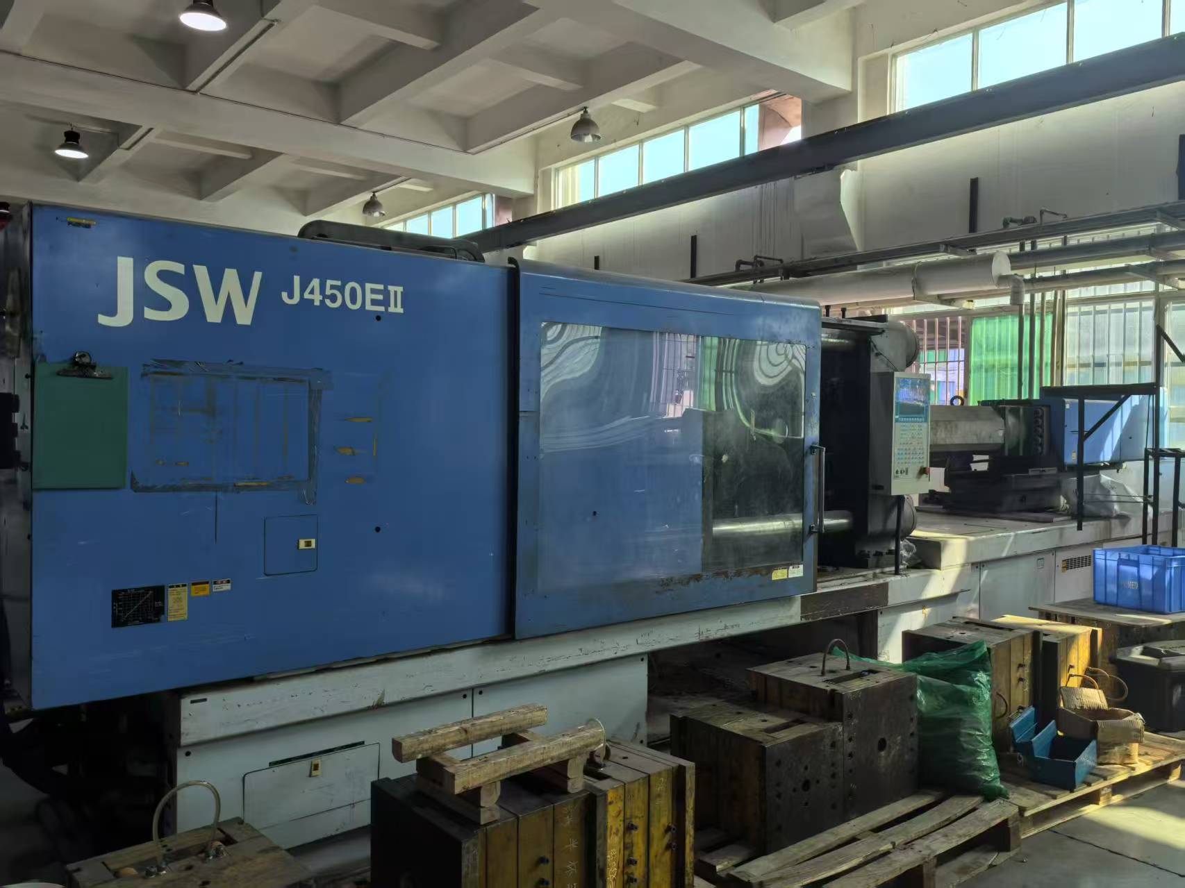 injection molding machine