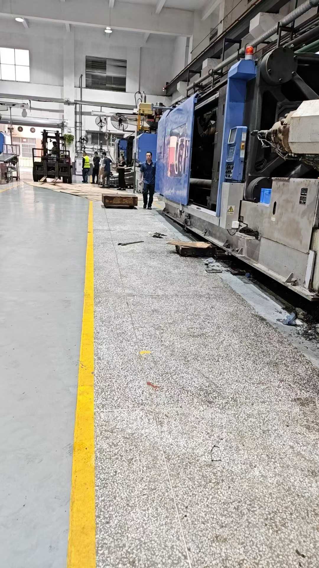 injection molding machine