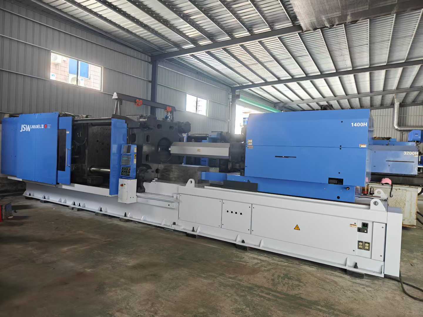 injection molding machine
