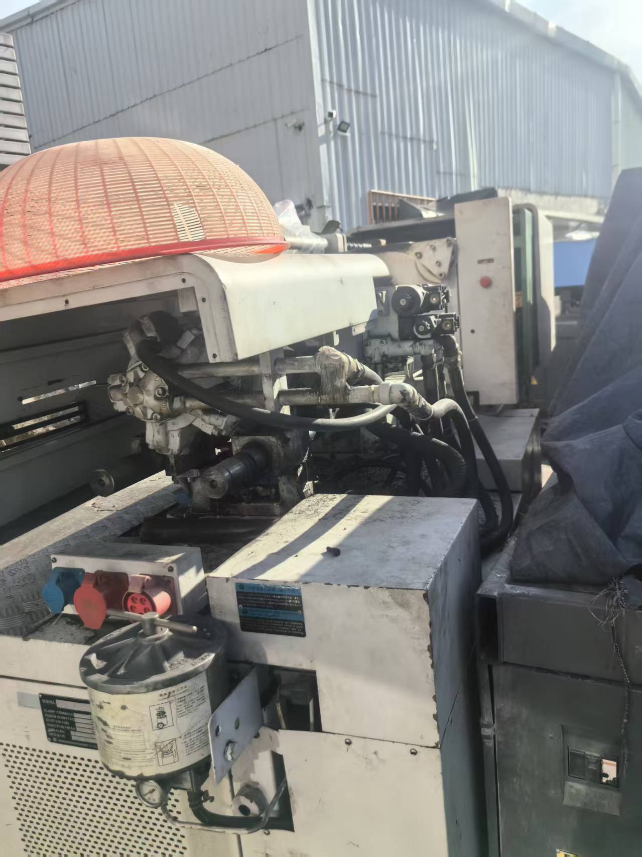 injection molding machine