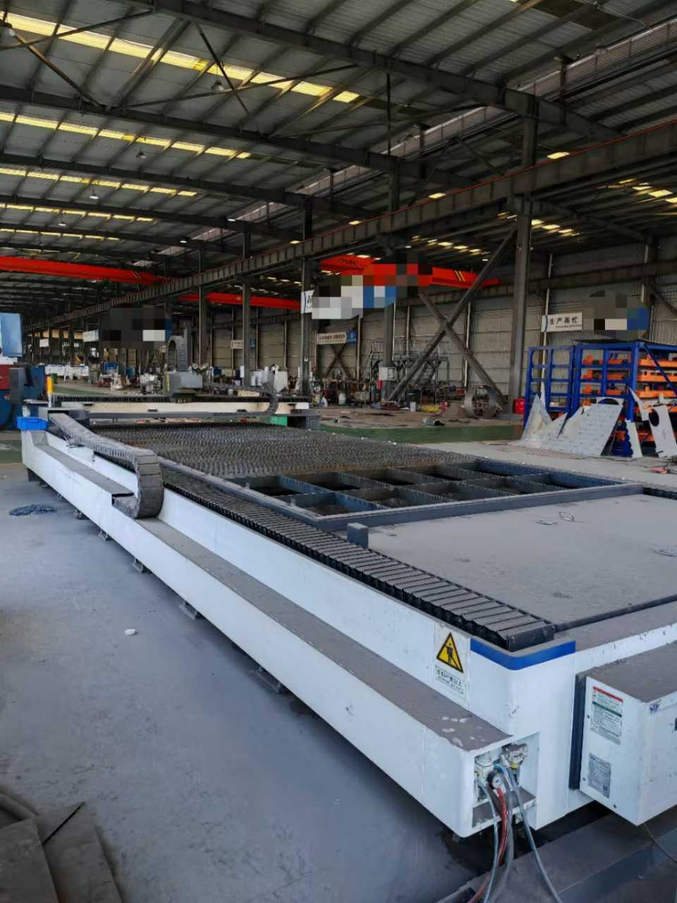 laser cutting machine