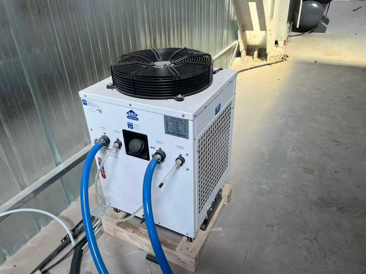 laser cutting machine