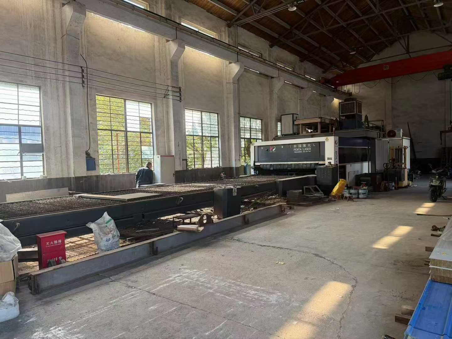 laser cutting machine