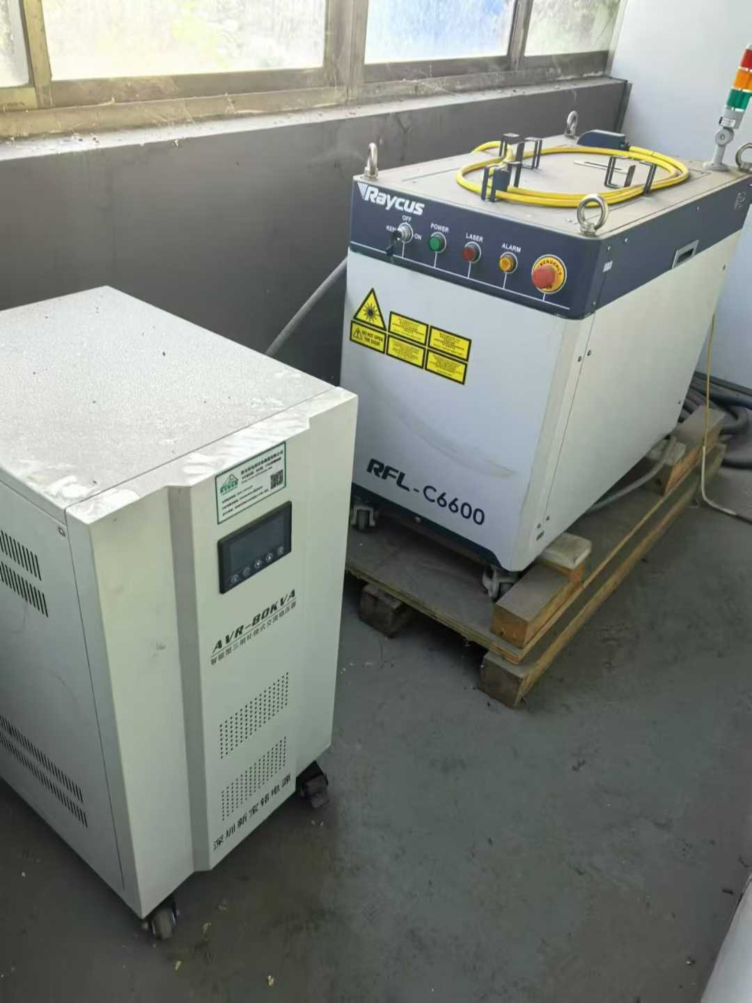 laser cutting machine