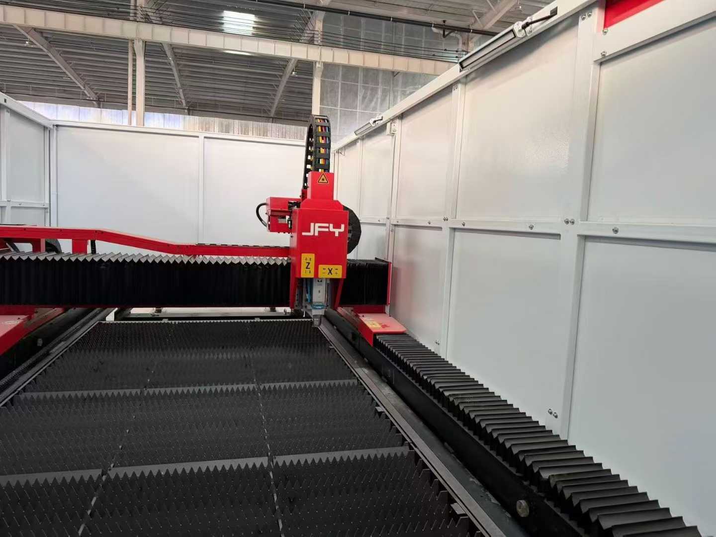 laser cutting machine