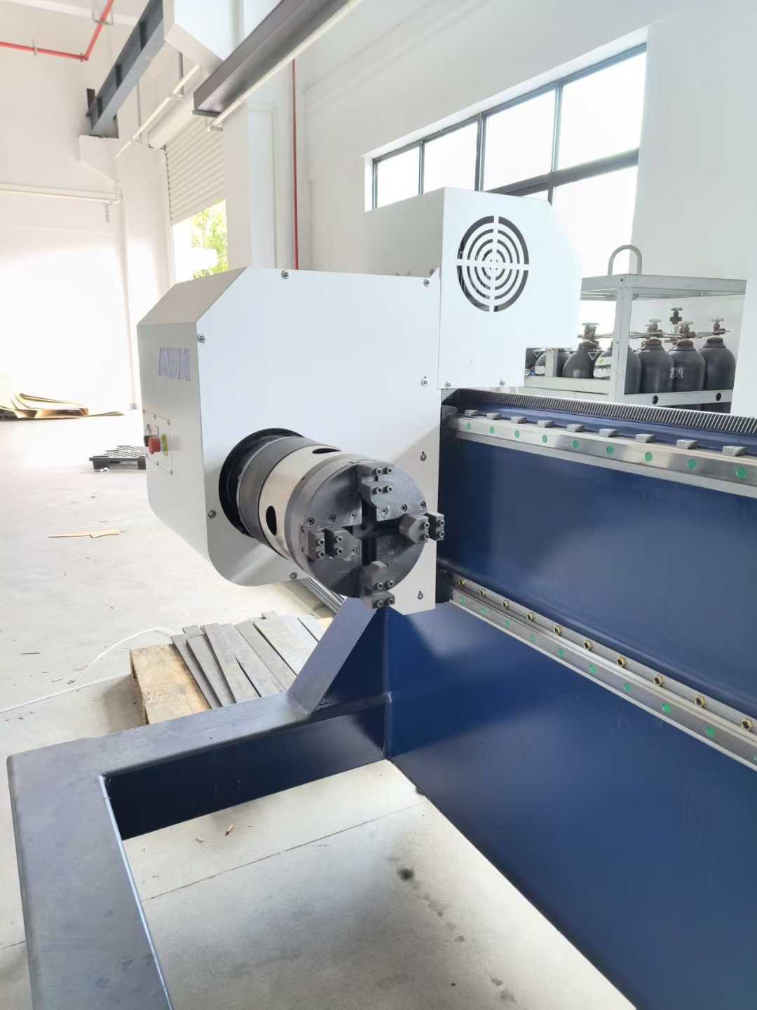 laser pipe cutter