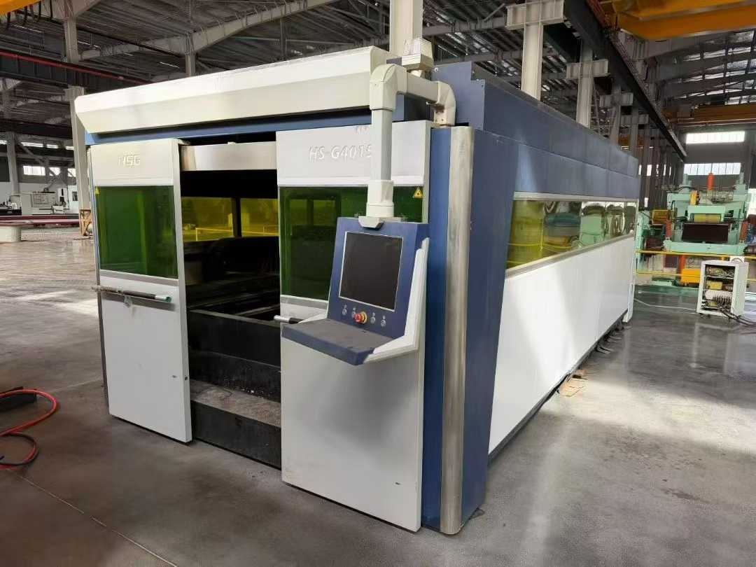 laser cutting machine