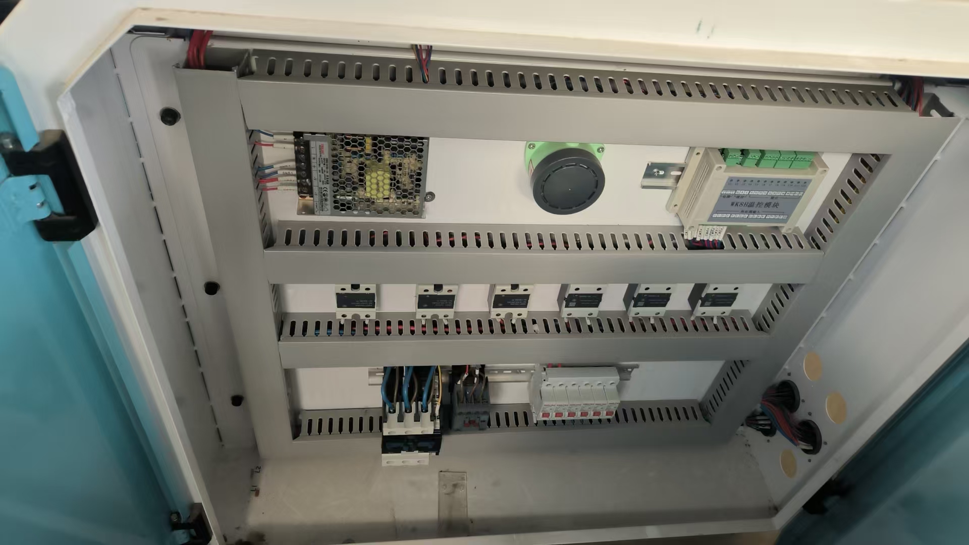 Zhoutai bag-making machine.