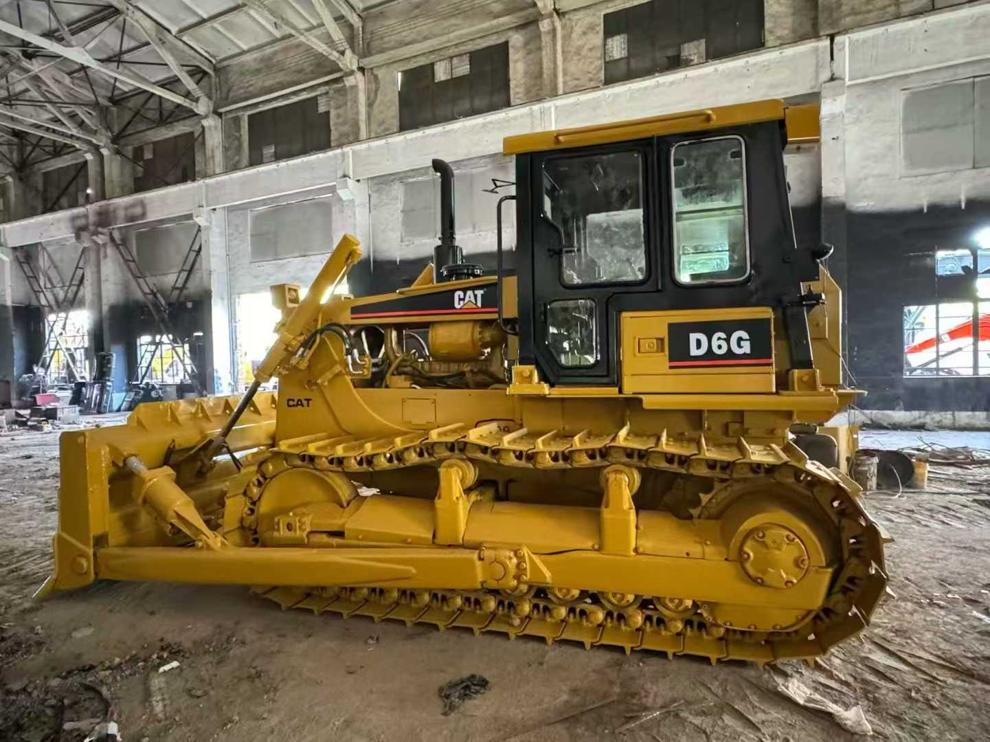 Original imported CATD6G bulldozer, boutique car condition, welcome to call for consultation and cooperation