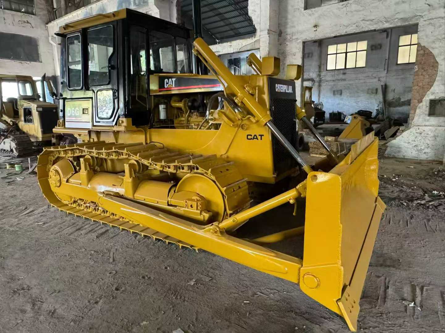 Original imported CATD6G bulldozer, boutique car condition, welcome to call for consultation and cooperation