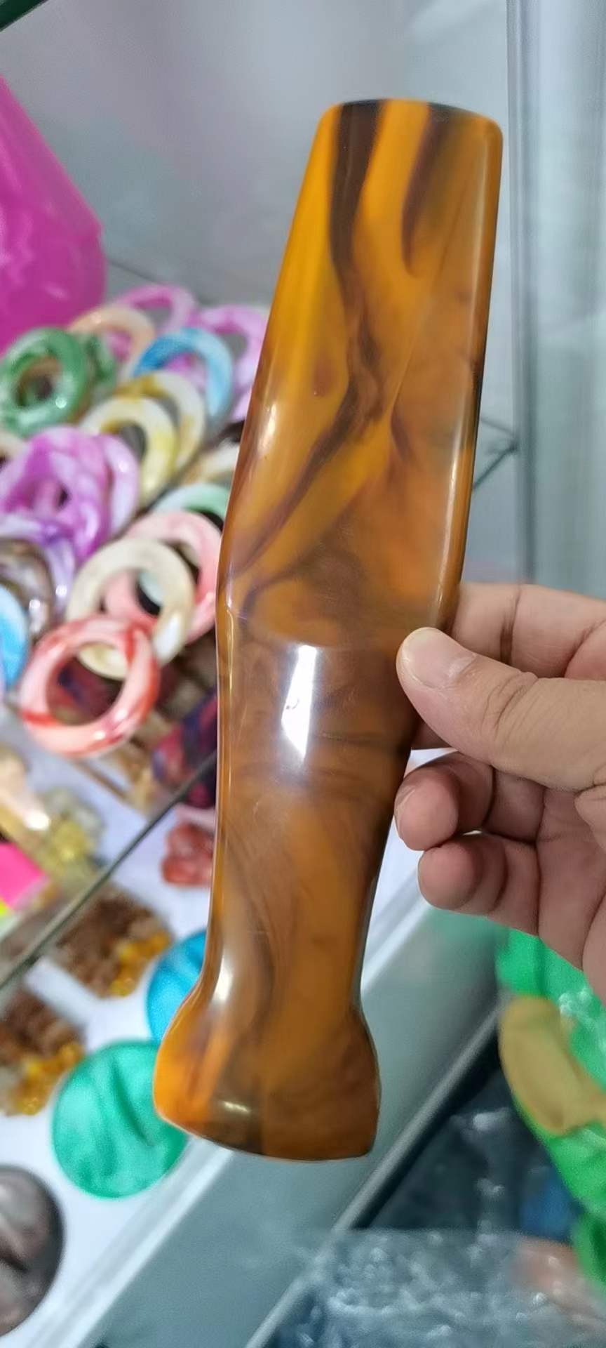 Mixed-color injection molding machine.