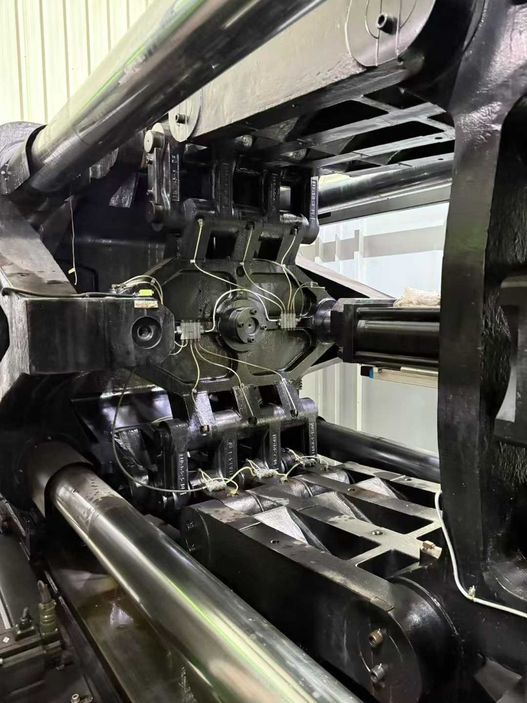 Injection molding machine.