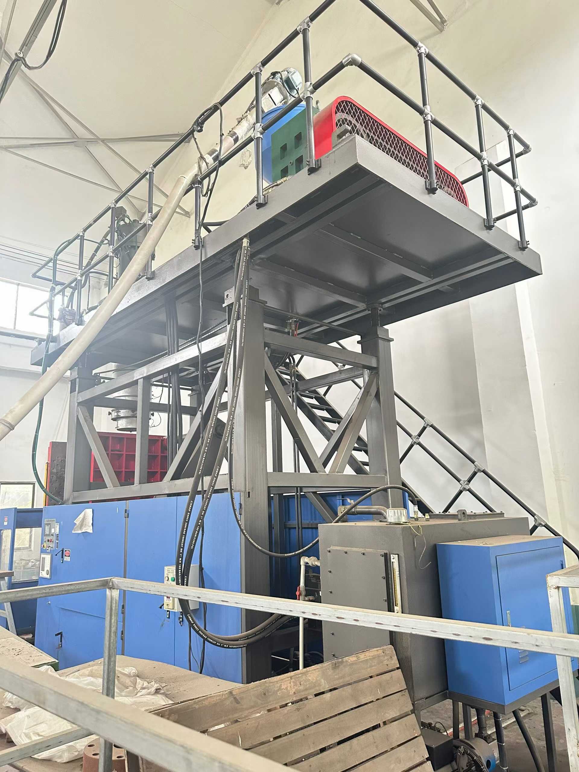 Blow molding machine.