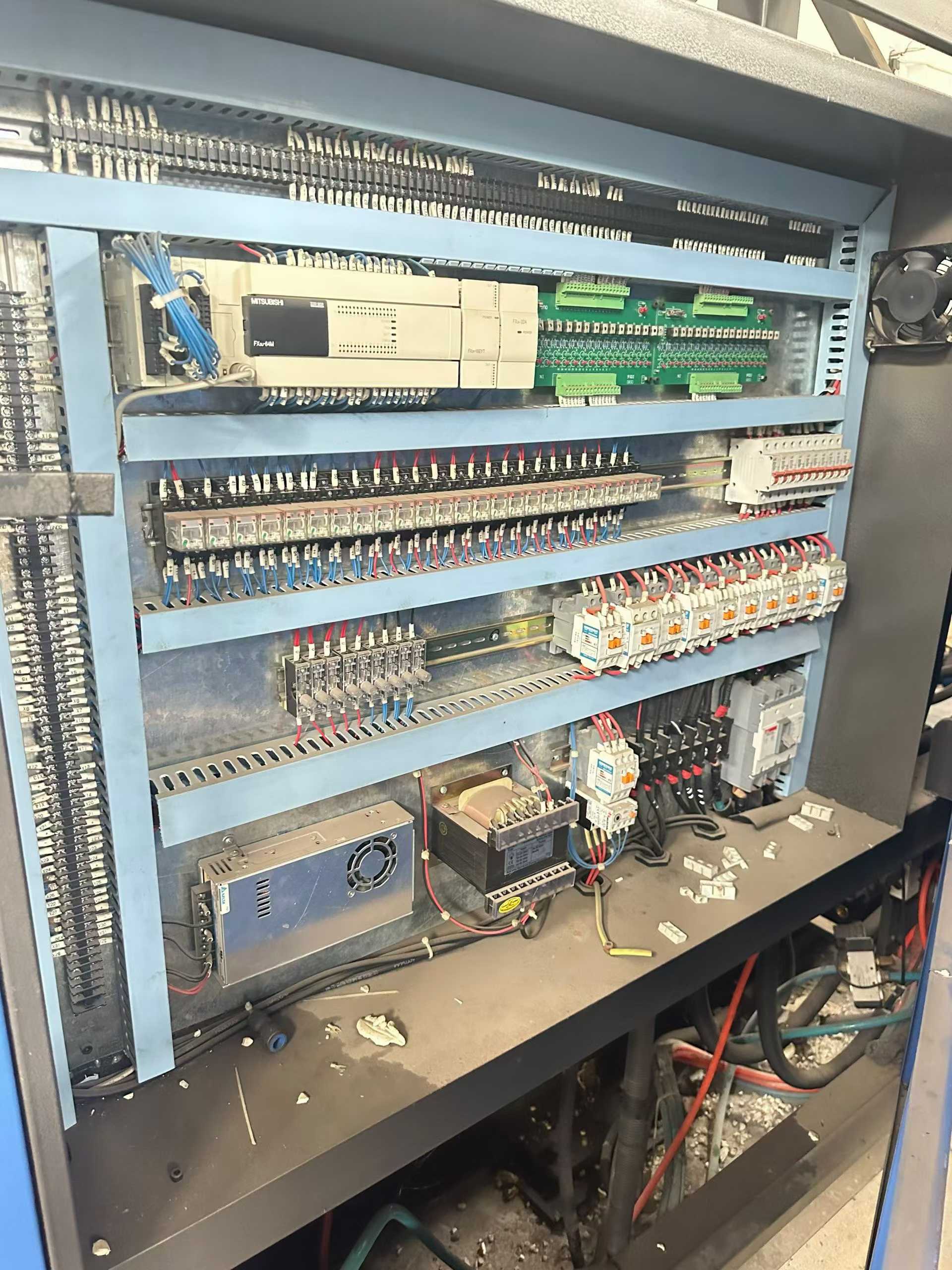 Blow molding machine.