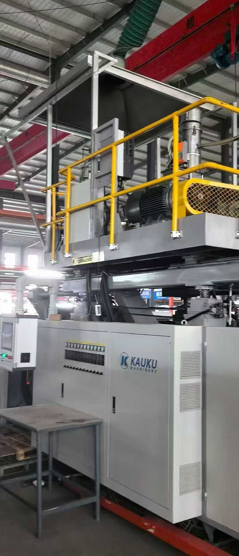 Blow molding machine.