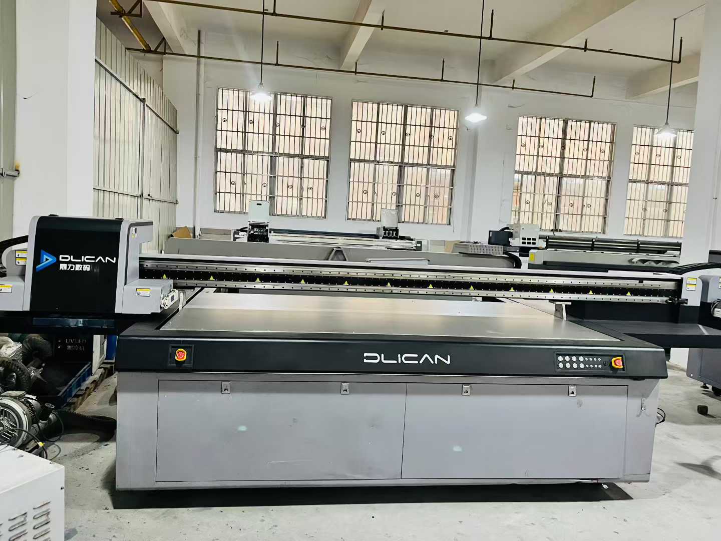 Advertising equipment