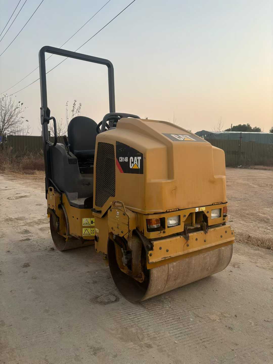 Caterpillar CB14B Double Zone Double Vibration. Original Import Machine