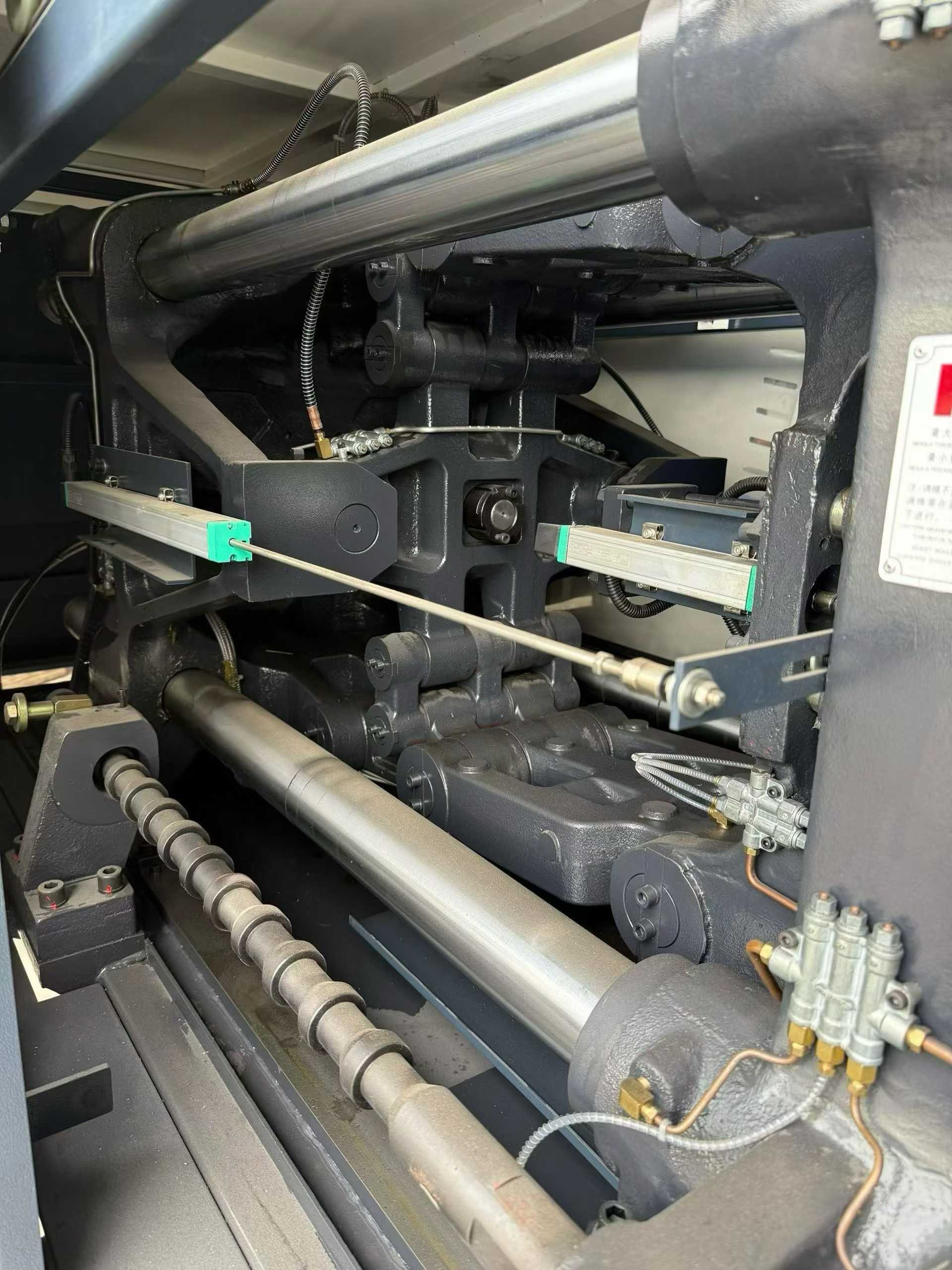 Brand new KONZA 170-ton 5th-generation machine, 10 units in stock.