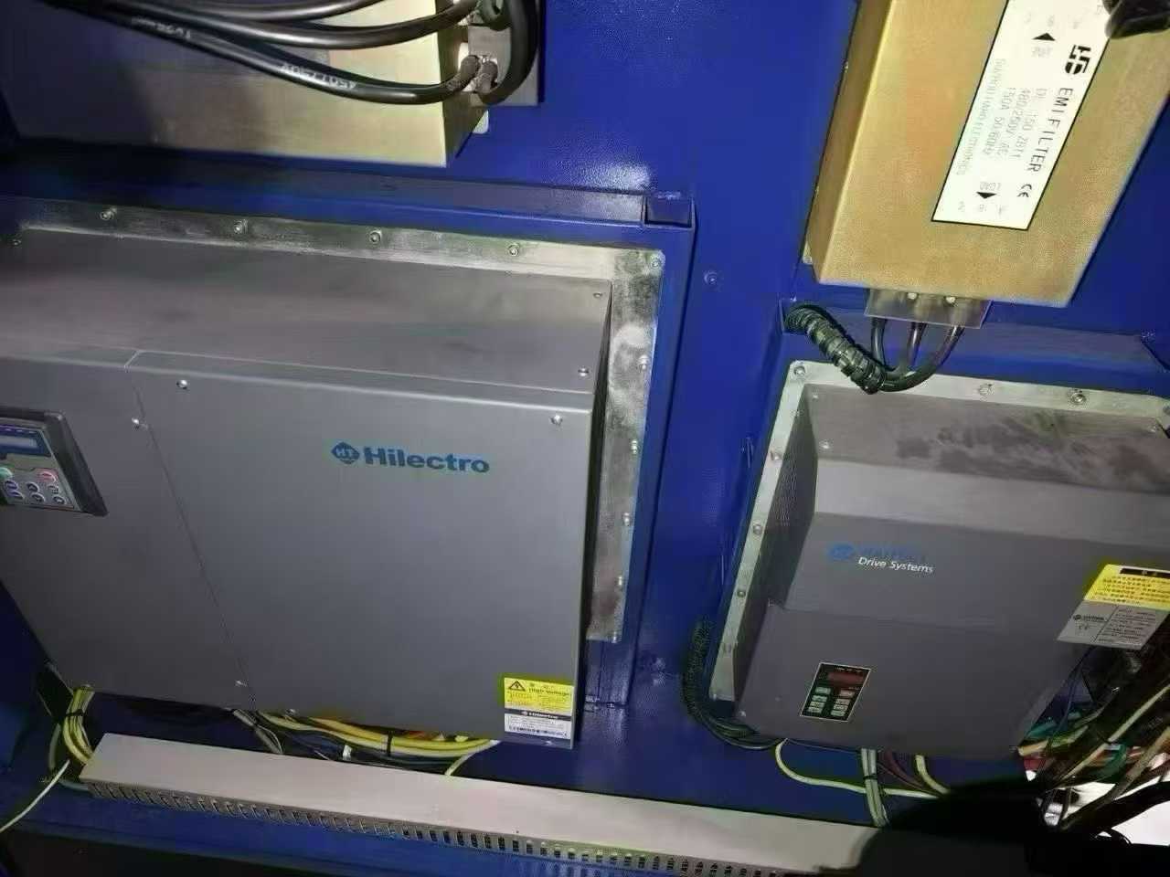 Haitian 2100T lower mold 1750 mm, screw 180 mm, adhesive content 19000 g