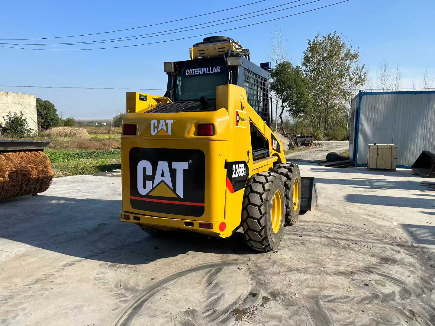 CAT Caterpillar 226B3 sliding loader.