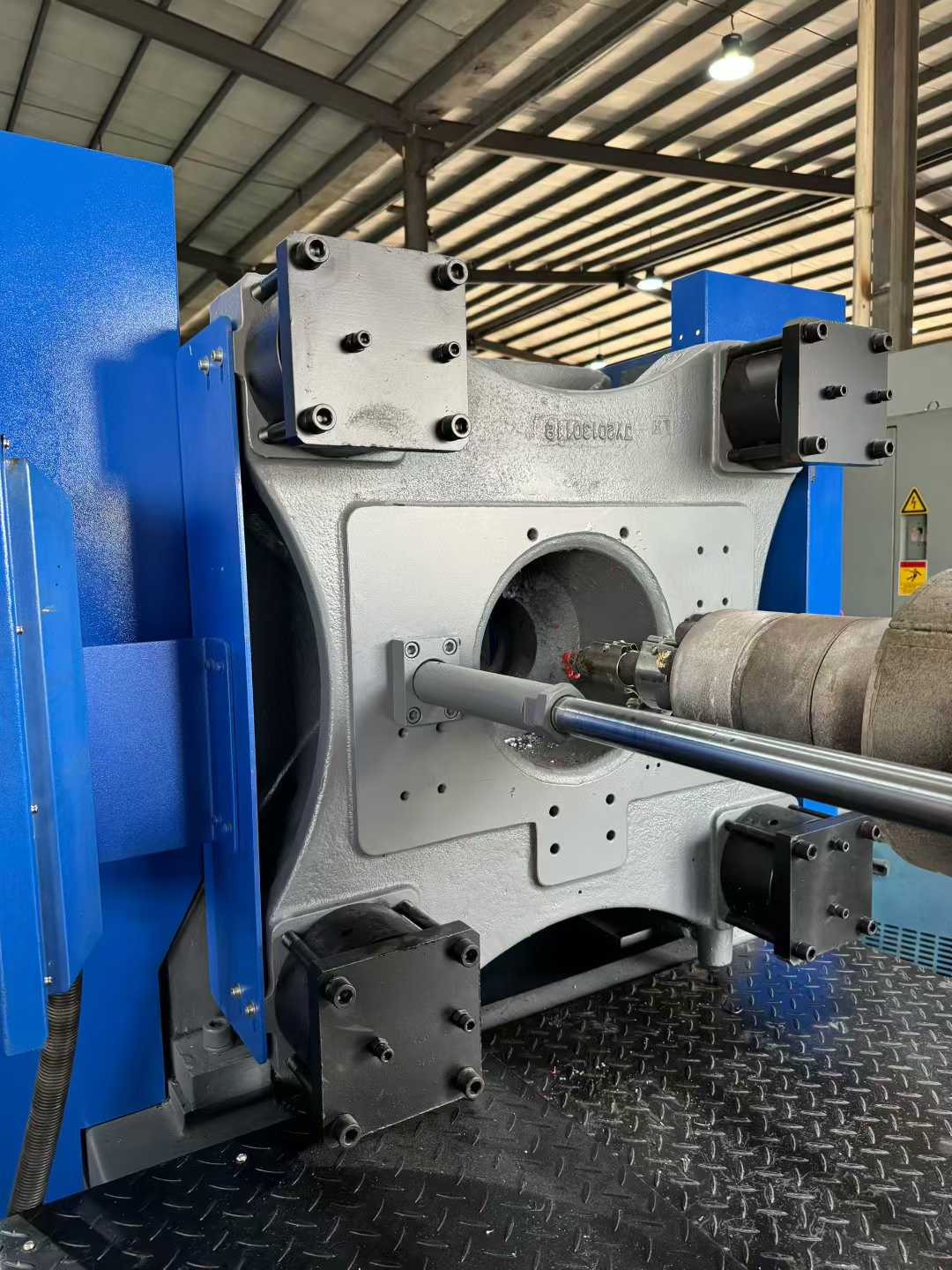 Teri 250T servo motor – 15 units.