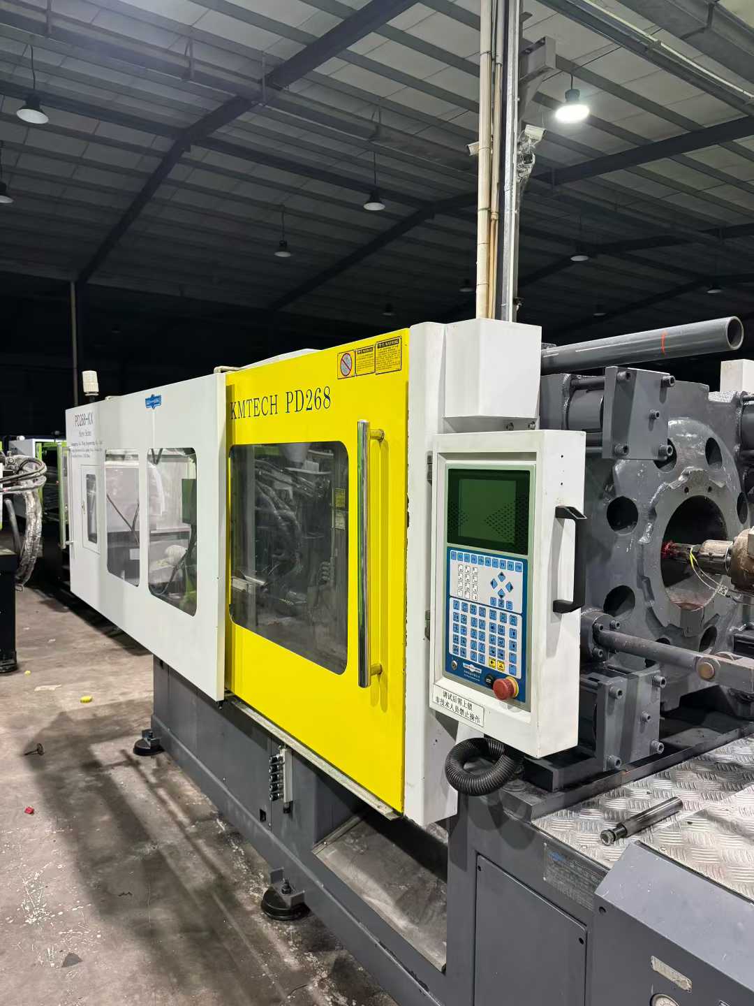 Garmin 268T servo injection machine, 2020 model.