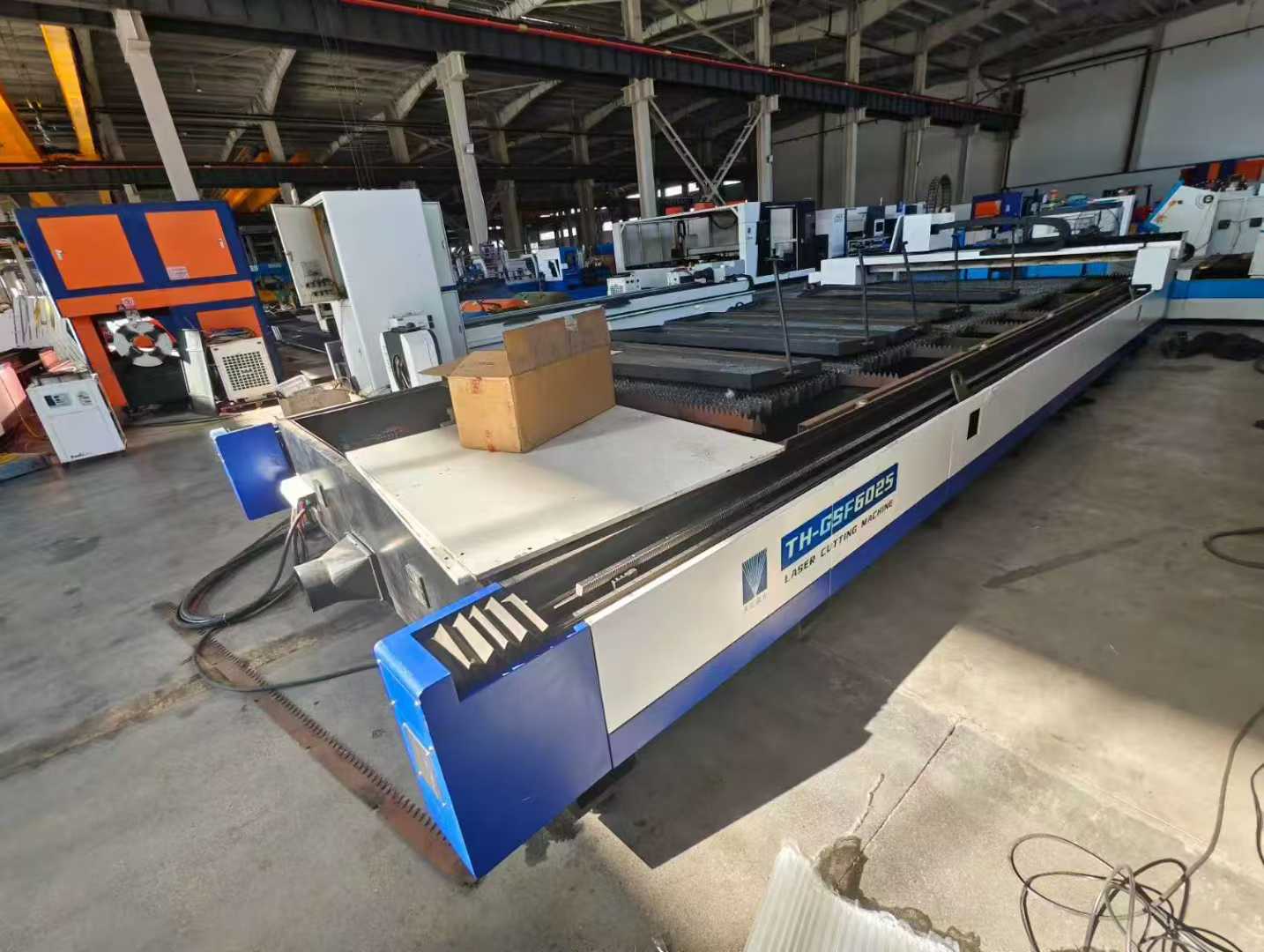 2022 Tianhong 6025 single-platform system, Ba Chu system, Raycus 6000-watt laser, Osprey cutting head, Hanli water chiller.