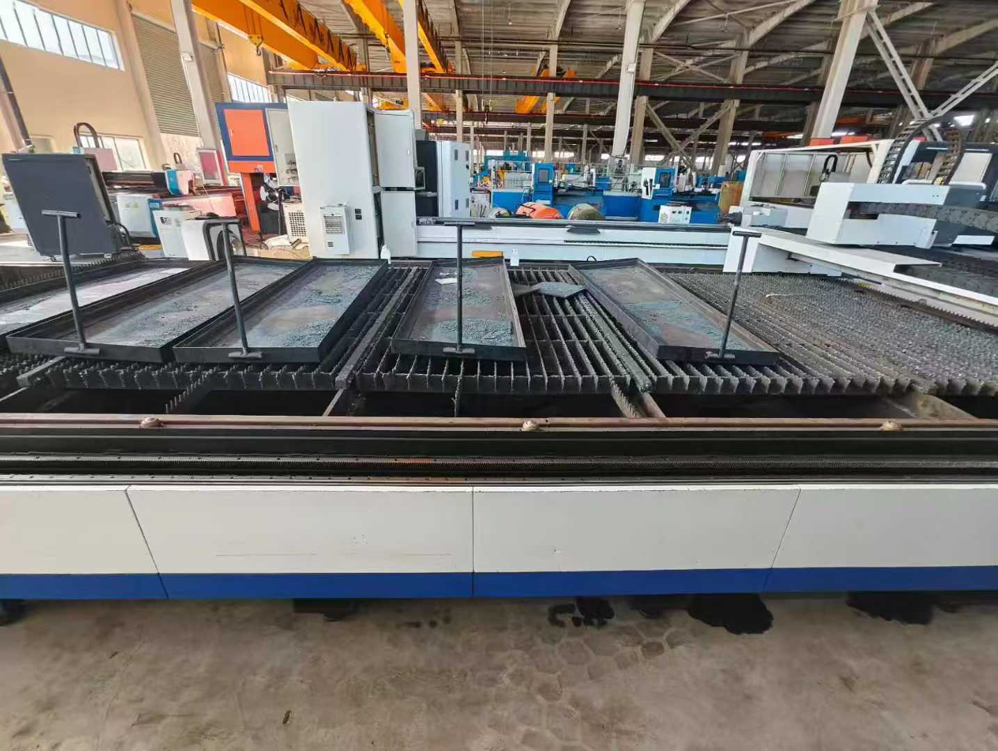 2022 Tianhong 6025 single-platform system, Ba Chu system, Raycus 6000-watt laser, Osprey cutting head, Hanli water chiller.