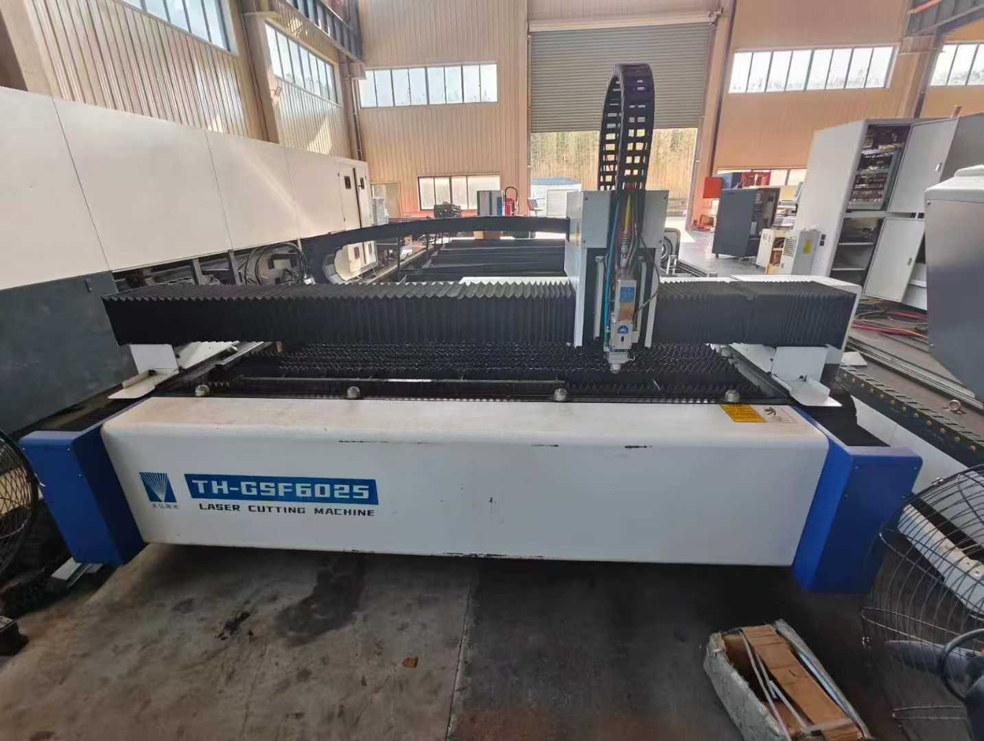 2022 Tianhong 6025 single-platform system, Ba Chu system, Raycus 6000-watt laser, Osprey cutting head, Hanli water chiller.