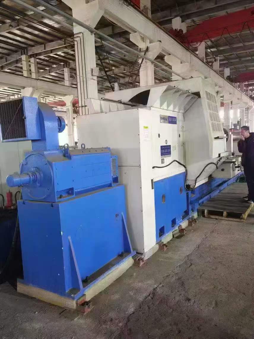 Starfire 1m x 4m CNC deep hole boring machine.