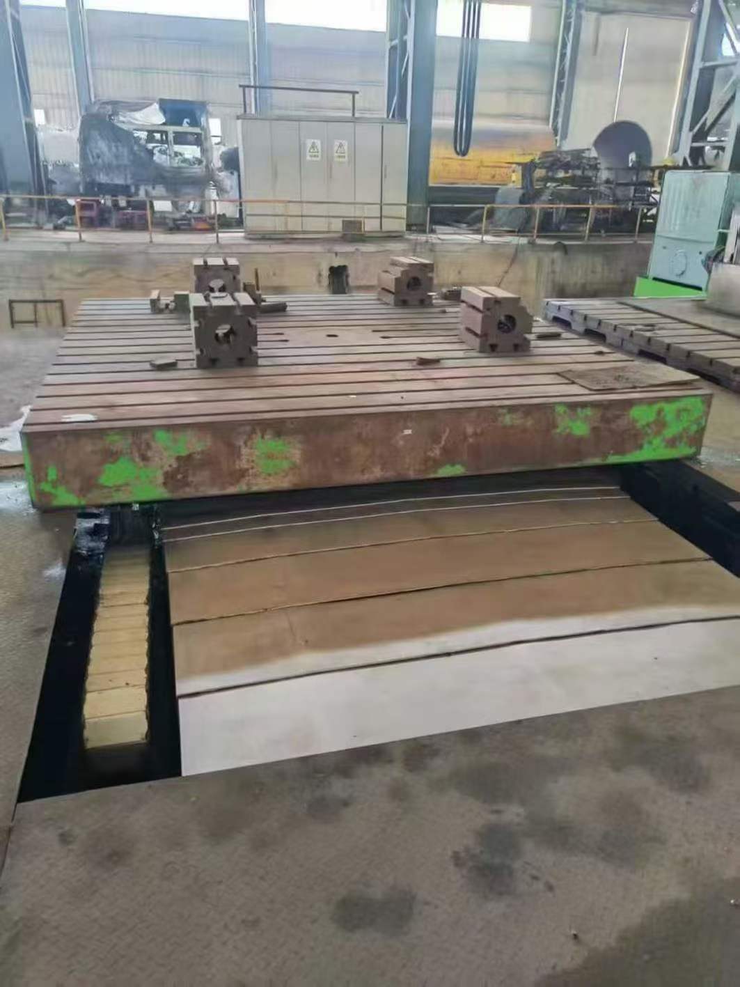 FB260 Wuzhong CNC pedestal lathe, 6 × 18 meters, TK6926 Wuzhong CNC pedestal lathe! Rotary table 4 × 4 meters.