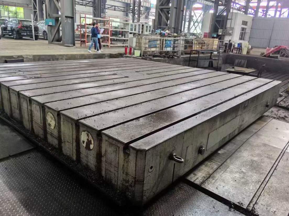 Wu Zhong Tk6926 floor-type boring and milling machine, 2 units, travel range of 6 meters x 16 meters, return table of 4 meters, 5.6 meters.