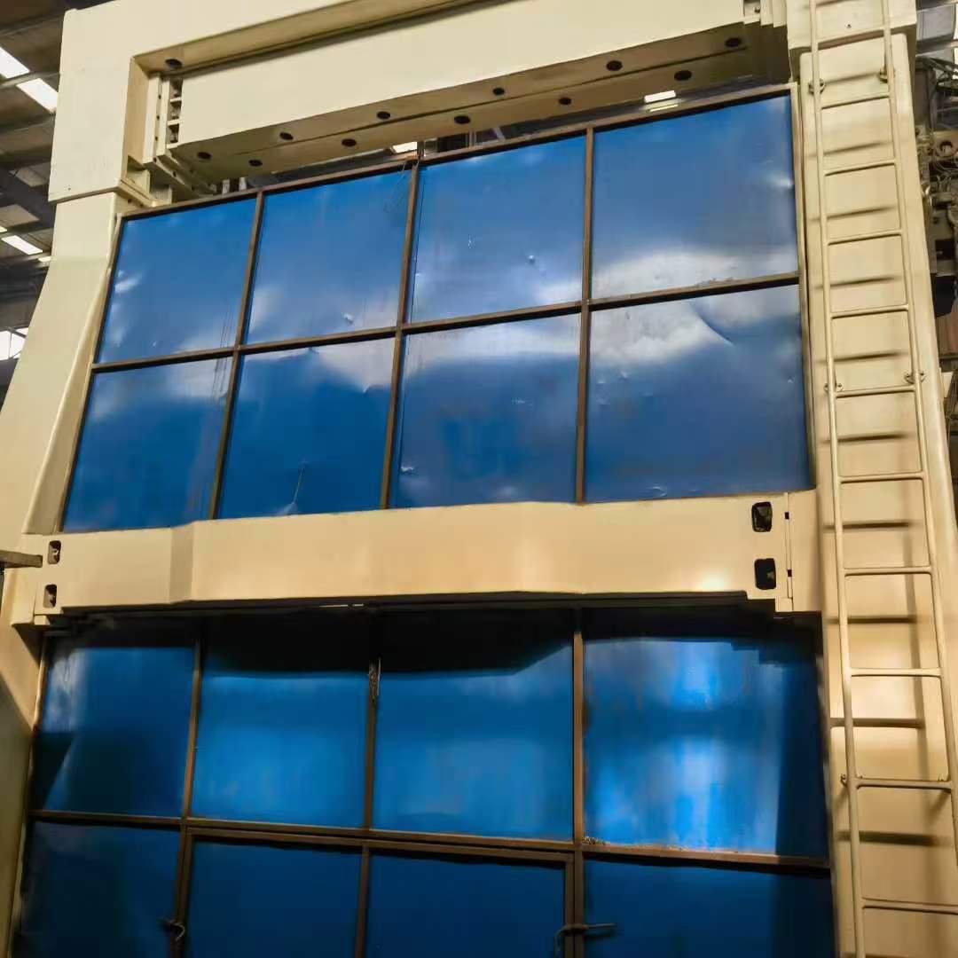 A 4-meter original CNC lathe! Height: 4 meters. Worktable: 3.4 meters. Siemens 828D system.