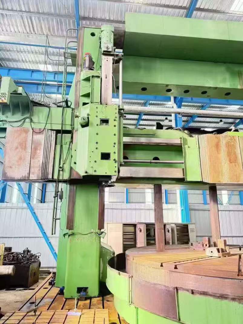 Romanian 5.5-meter CNC lathe-milling machine, height 4 meters, chuck 4.7 meters, load capacity 100 tons.