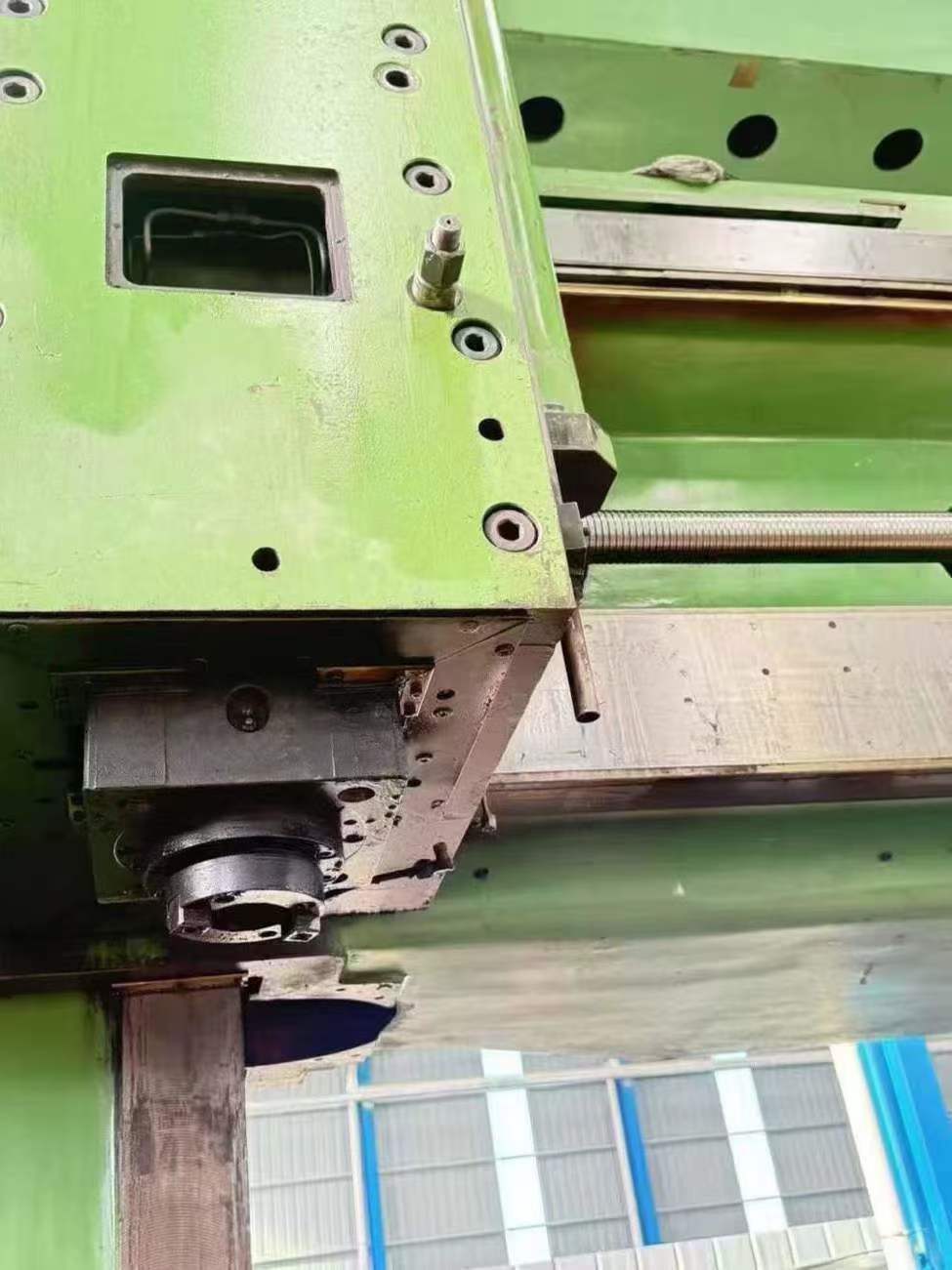 Romanian 5.5-meter CNC lathe-milling machine, height 4 meters, chuck 4.7 meters, load capacity 100 tons.