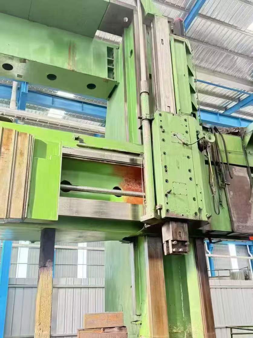 Romanian 5.5-meter CNC lathe-milling machine, height 4 meters, chuck 4.7 meters, load capacity 100 tons.