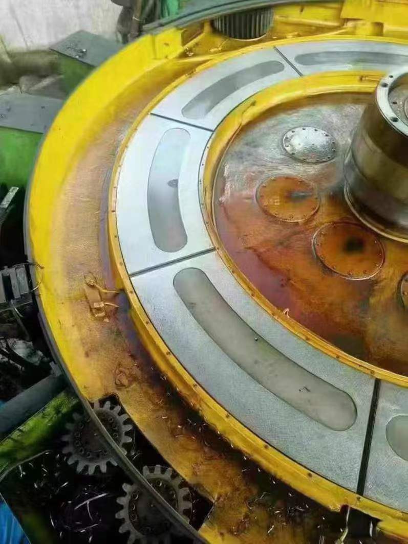 Romanian 5.5-meter CNC lathe-milling machine, height 4 meters, chuck 4.7 meters, load capacity 100 tons.