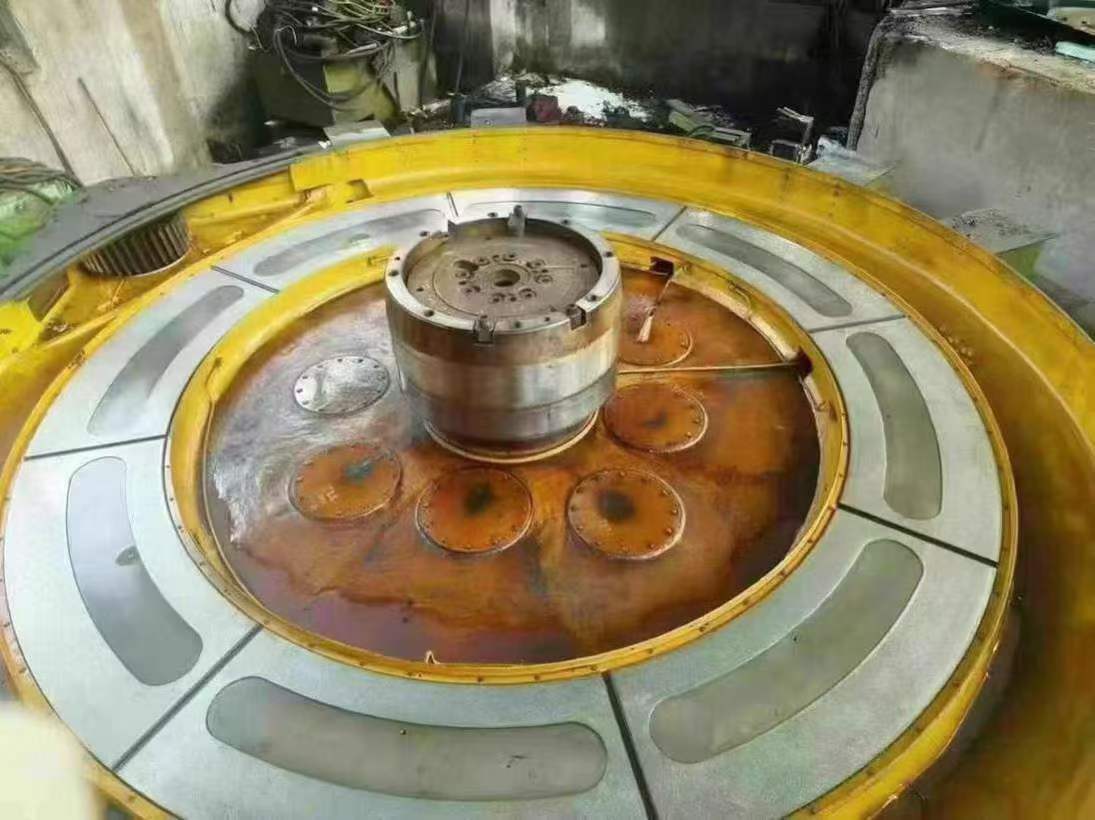 Romanian 5.5-meter CNC lathe-milling machine, height 4 meters, chuck 4.7 meters, load capacity 100 tons.