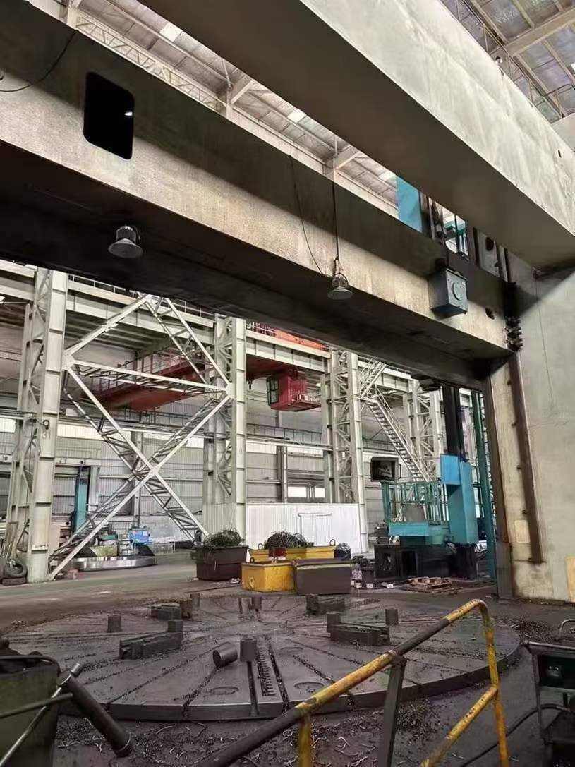 Wuhan Heavy 12.5-meter CNC Carving and Milling Composite Processing Machine!