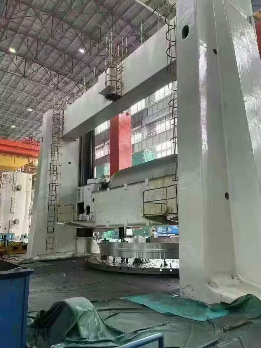 A German Sis 12.5-meter vertical lathe with a chucking table of 8 meters, capable of supporting a load of 205 tons and standing 5 meters tall.