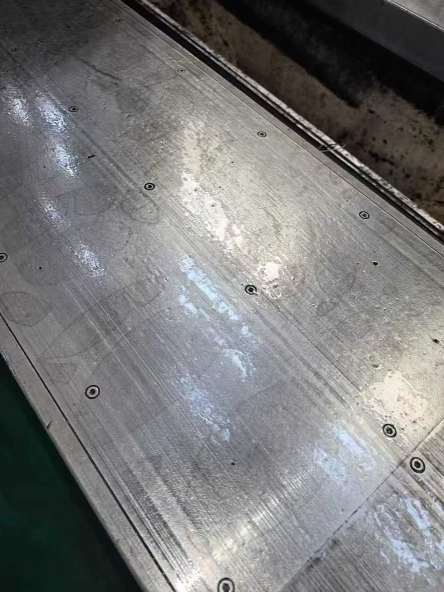 C84160X7 Mitzi Heavy Roll Conveyor! Capacity: 60 tons! Steel-reinforced guide rails!