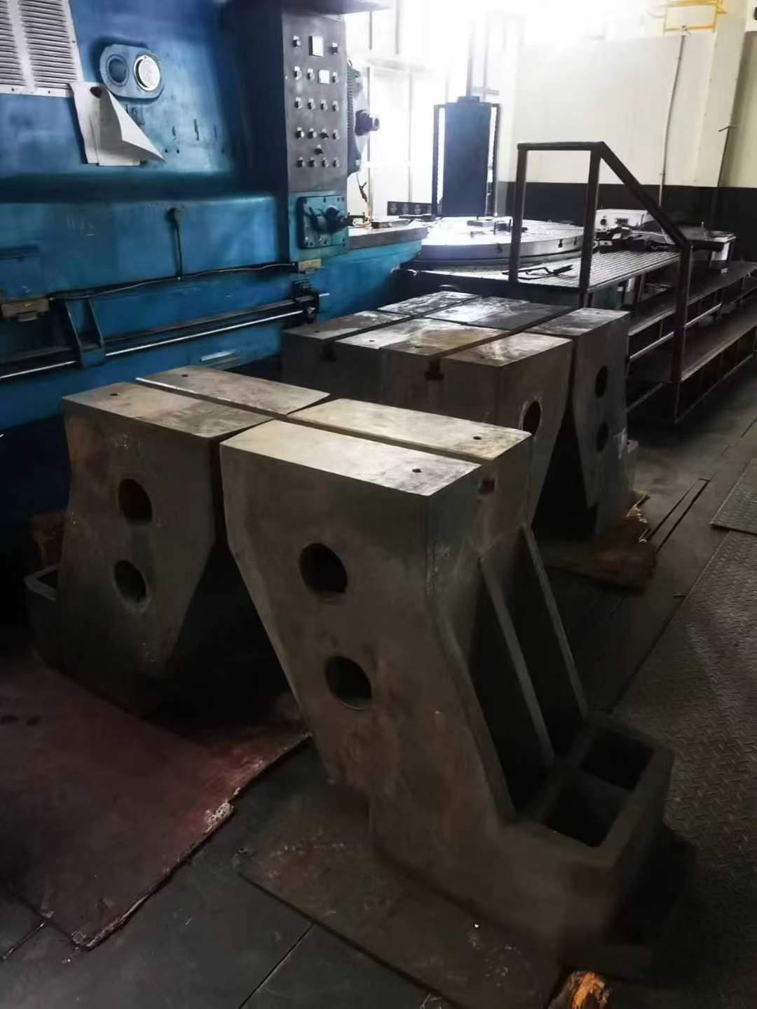 Russian 4-meter gear rolling machine, module size 30M.