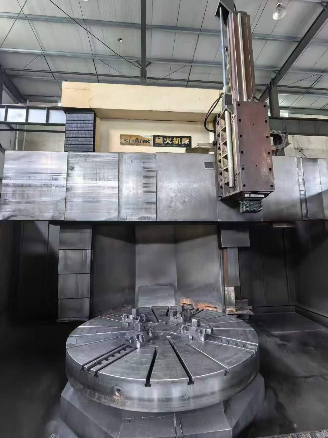 Xinghuo 2.5-meter original CNC high-speed lathe! Processing height of 2 meters! Load capacity of 16 tons! Rotation speed of 200 revolutions! Less frequently used in place! Self-weight of 57 tons!